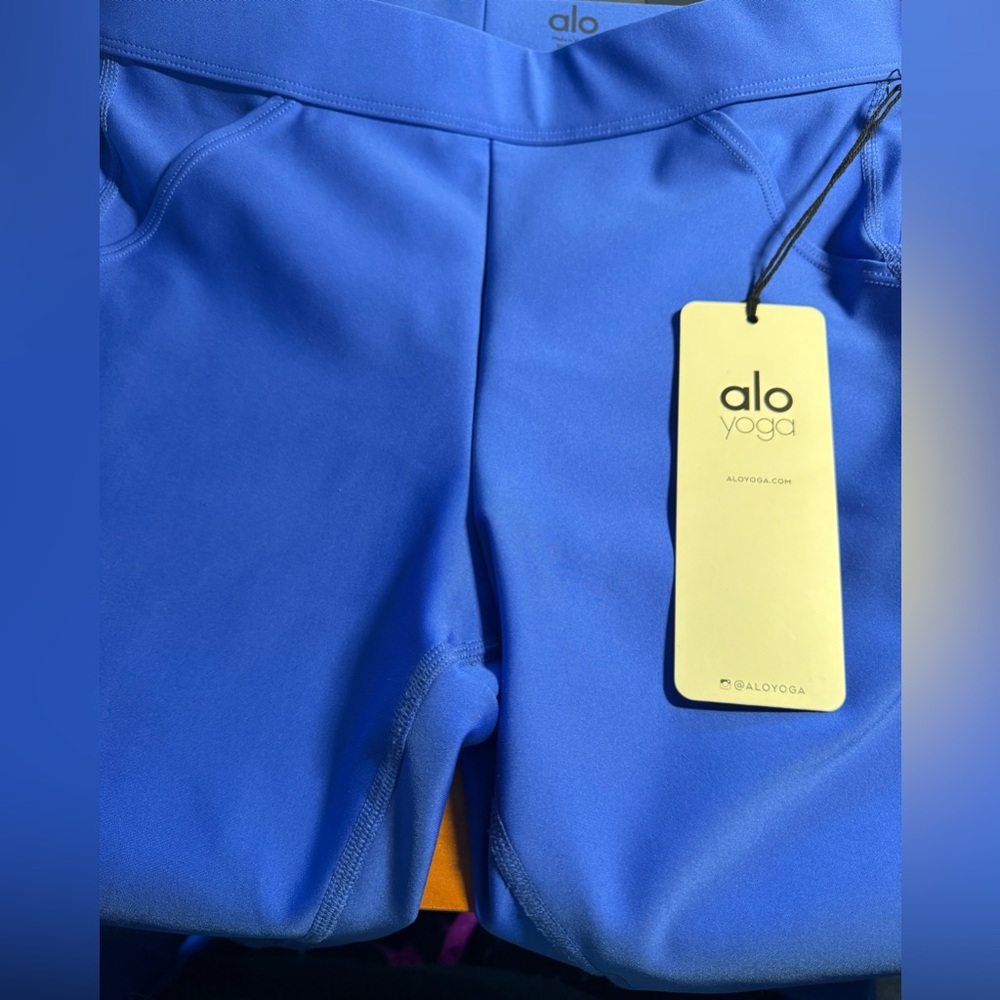 ALO Yoga Electric Blue Leggings. New With Tags Super soft